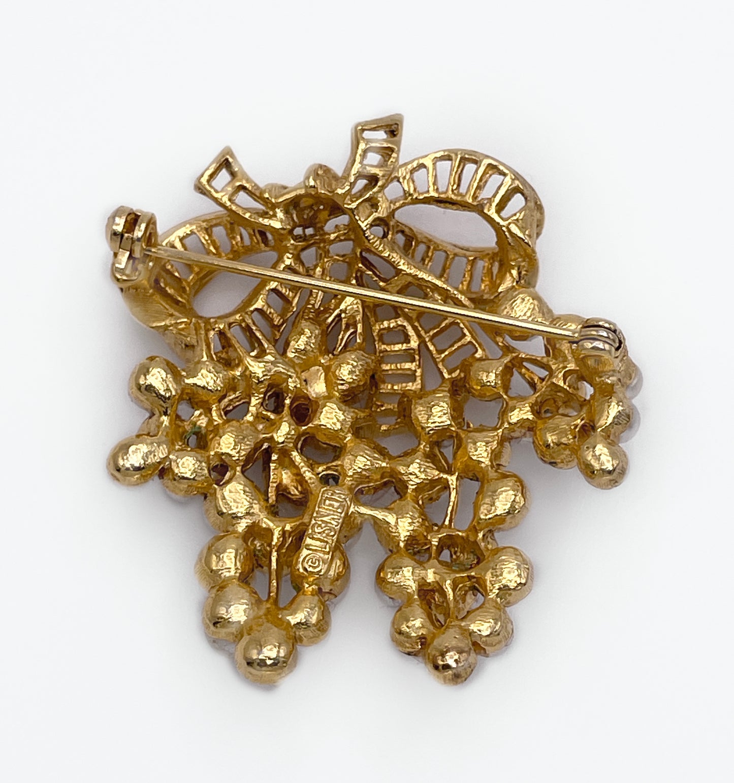 Lisner Bouquet Brooch with pearls