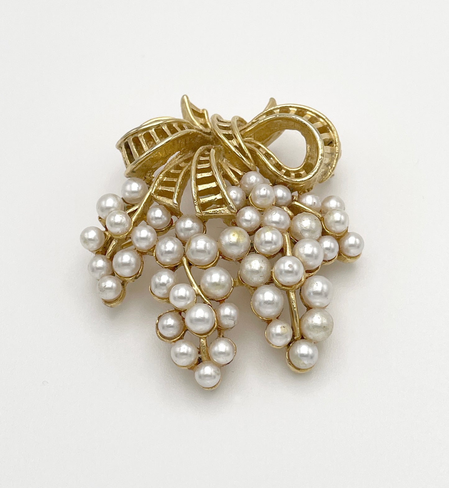 Lisner Bouquet Brooch with pearls